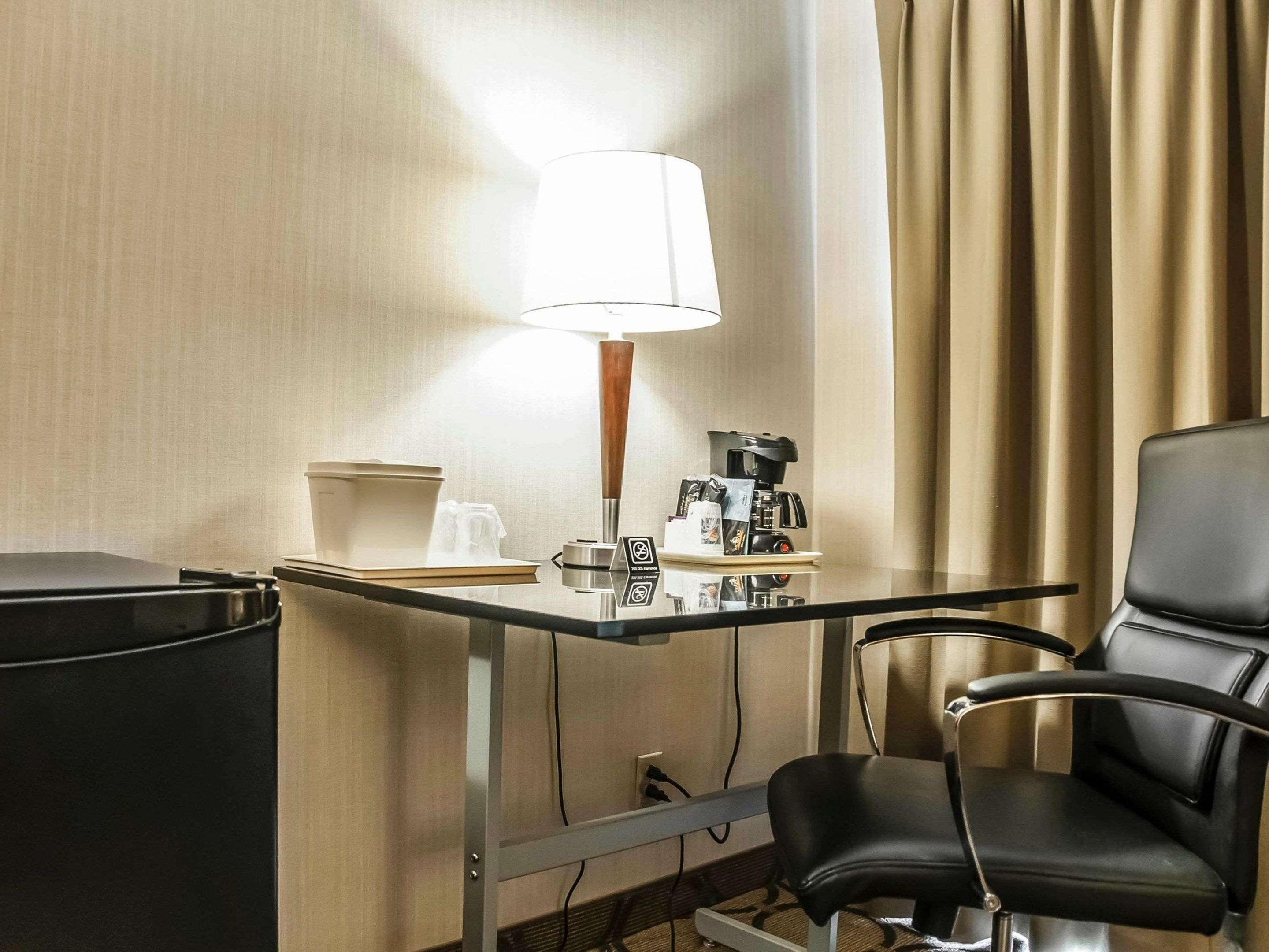 Comfort Inn Laval Exteriér fotografie