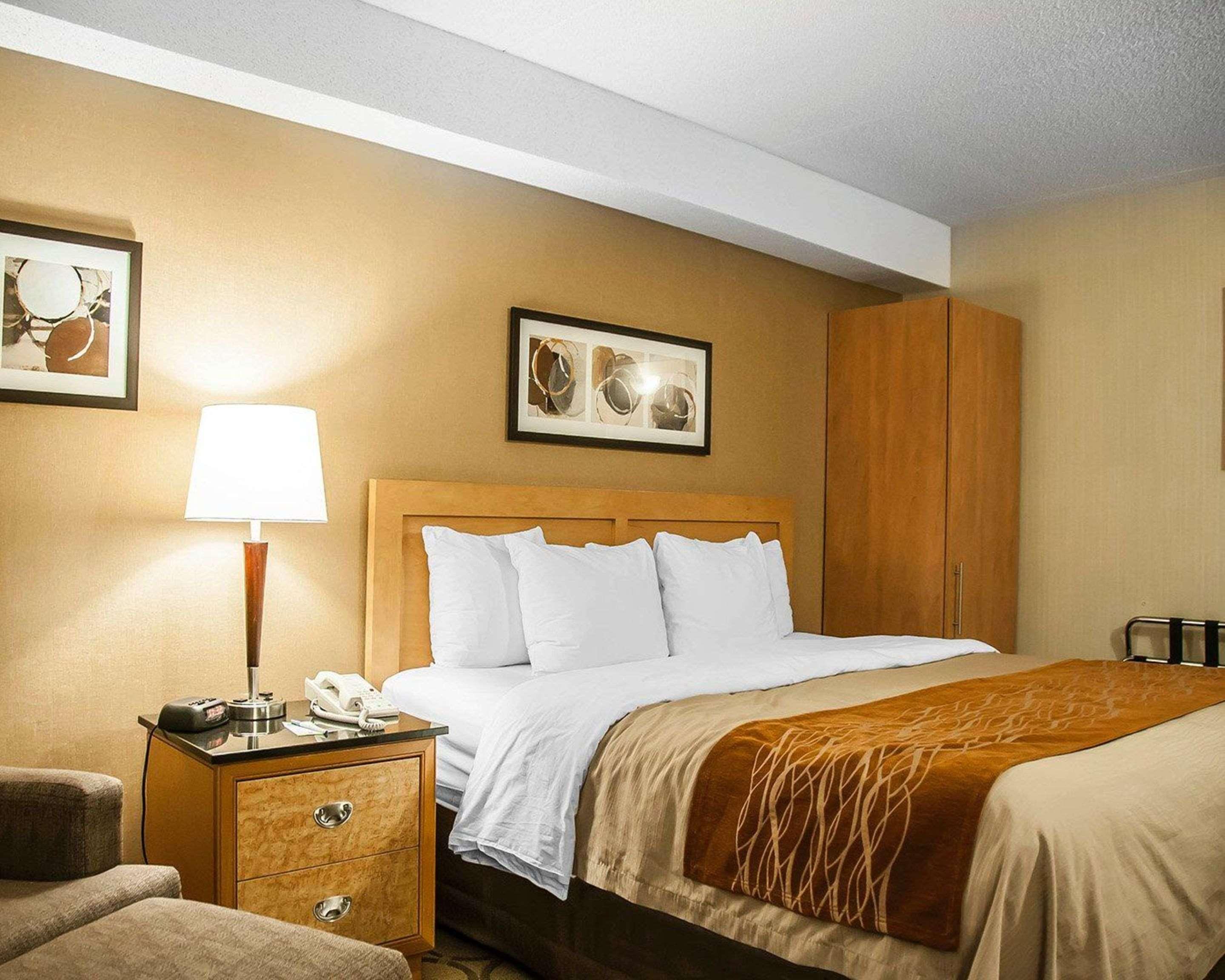 Comfort Inn Laval Exteriér fotografie
