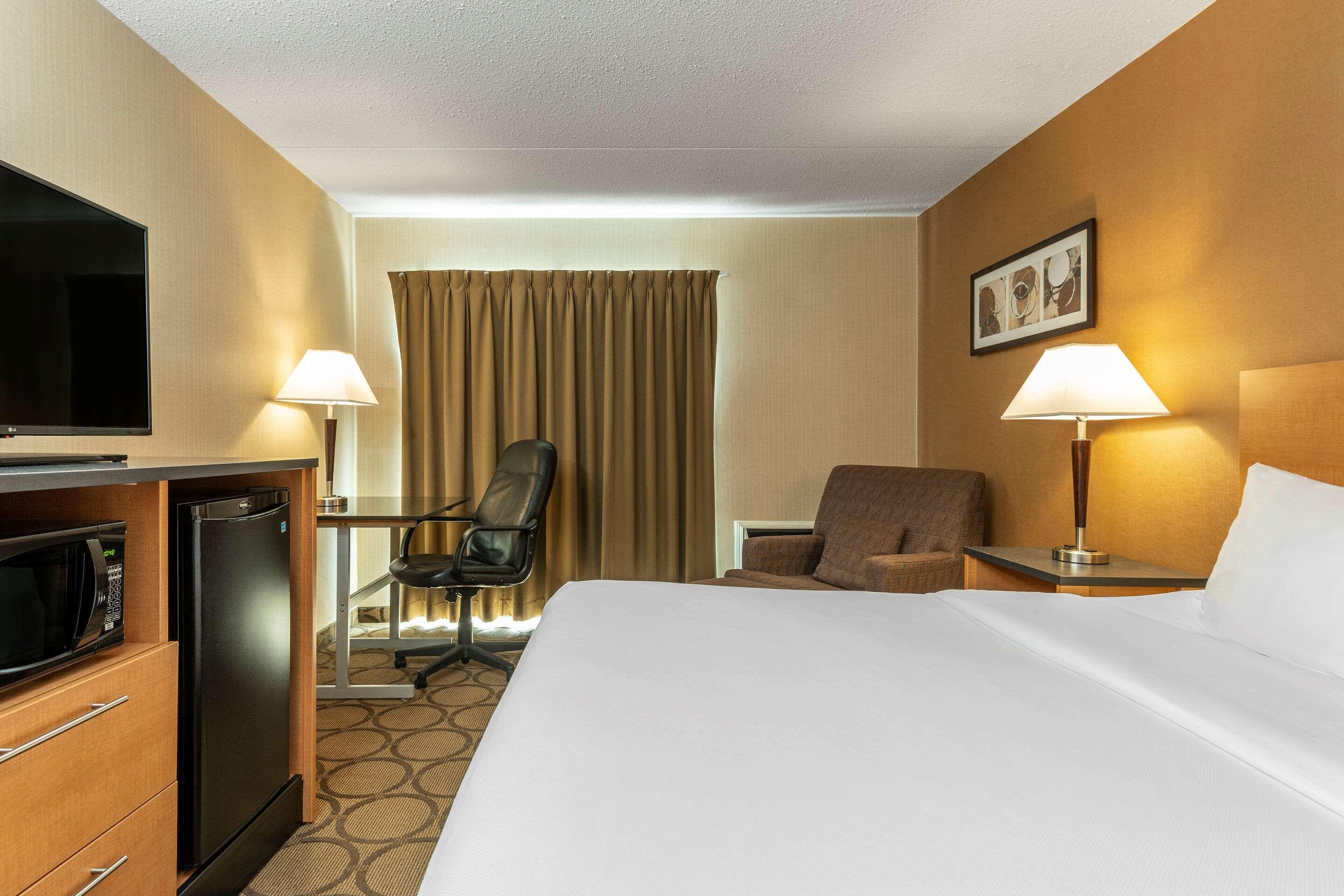 Comfort Inn Laval Exteriér fotografie