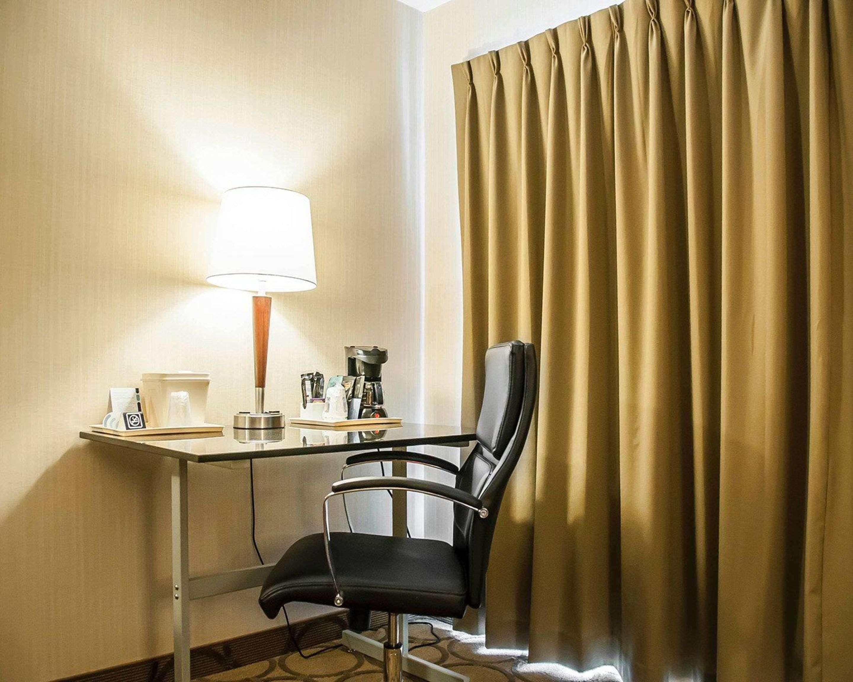 Comfort Inn Laval Exteriér fotografie